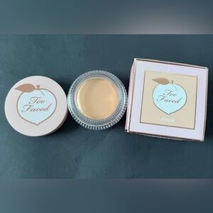Too Faced PEACH PERFECT Instant Coverage Matte Concealer Bisque